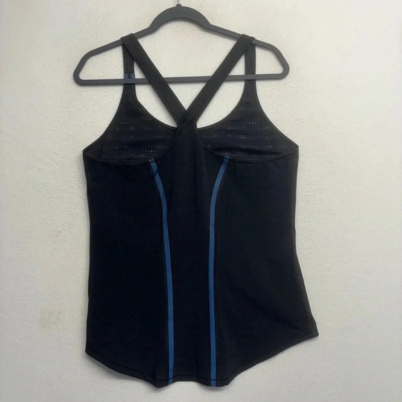 Under Armour Preforated lasercut Racerback Halter Tank Black XL? - Picture 2 of 6